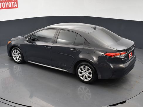 Used 2023 Toyota Corolla LE FWD image 18