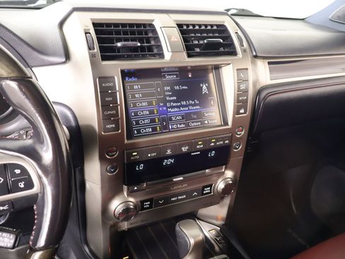 Used 2021 Lexus GX 460 Premium w/ Premium Package image 5
