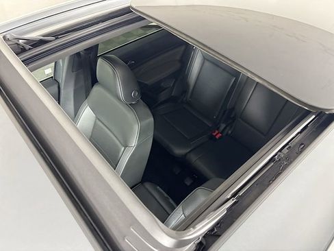 Used 2023 Volkswagen Atlas Cross Sport SE image 22