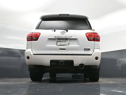 Used 2013 Toyota Sequoia SR5 RWD image 42