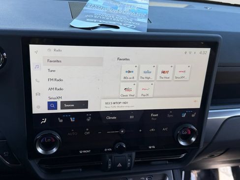 Certified 2024 Lexus GX 550 w/ Accessory Package (Z1) AWD/4WD image 23