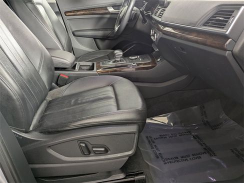 Used 2019 Audi Q5 2.0T Premium w/ Convenience Package image 32