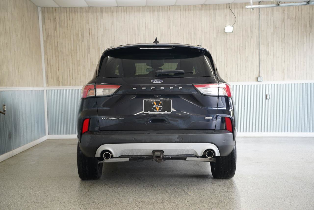 Used 2021 Ford Escape Titanium w/ Class II Trailer Tow Package FWD image 8