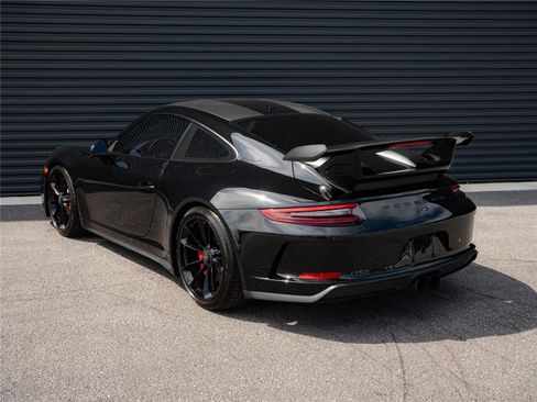 Certified 2018 Porsche 911 GT3 RWD image 3