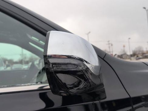 Used 2023 Chevrolet Suburban Premier w/ Premium Package image 13