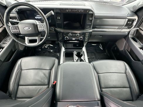 Used 2024 Ford F250 Lariat w/ Black Appearance Package image 32