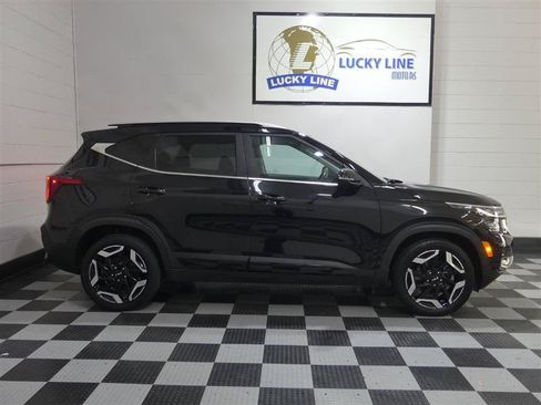 Used 2024 Kia Seltos SX w/ SX Sunroof Package AWD/4WD image 6