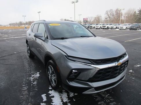 Certified 2024 Chevrolet Blazer LT w/ Convenience Package image 8