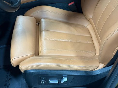 Used 2022 BMW X5 xDrive40i w/ M Sport Package AWD/4WD image 19
