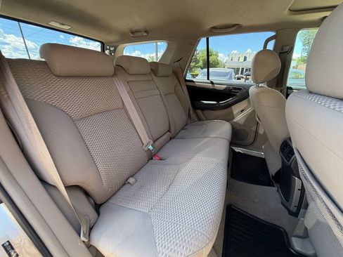 Used 2008 Toyota 4Runner SR5 AWD/4WD image 25