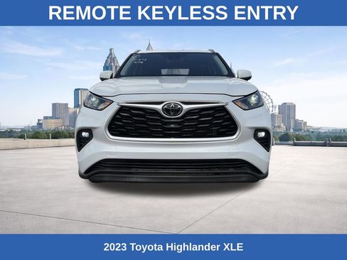 Used 2023 Toyota Highlander XLE image 8