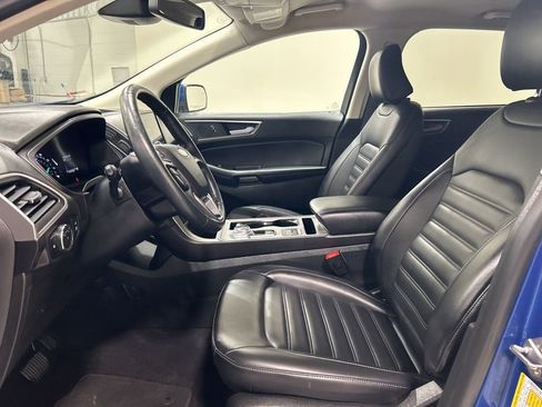 Used 2024 Ford Edge SEL w/ Convenience Package image 9