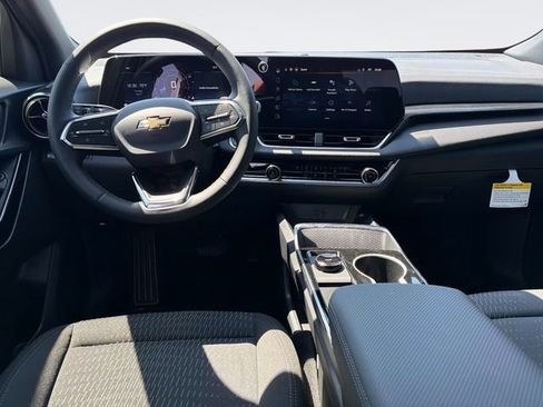 New 2026 Chevrolet Equinox LT w/ Safety and Technology Package FWD image 16