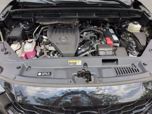 Certified 2024 Toyota Highlander XSE AWD/4WD image 22