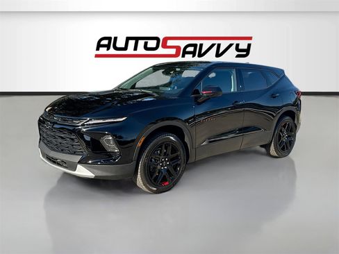 Used 2023 Chevrolet Blazer LT w/ Driver Confidence Package image 3