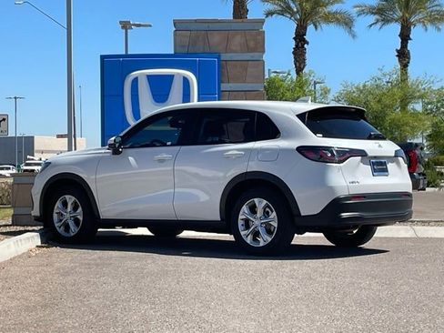 Certified 2025 Honda HR-V LX image 5