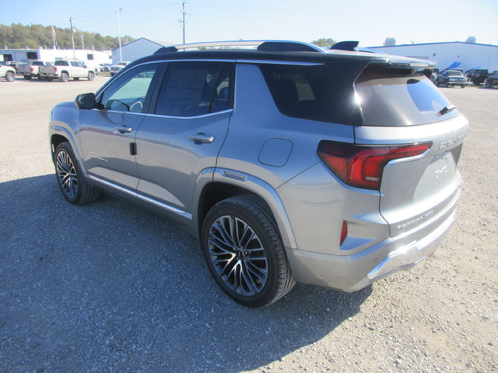 New 2027 GMC Terrain Denali w/ LPO, Black Badging Package AWD/4WD image 6