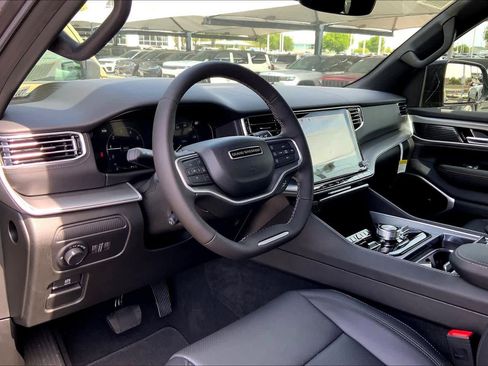 New 2026 Jeep Grand Wagoneer Limited AWD/4WD image 6
