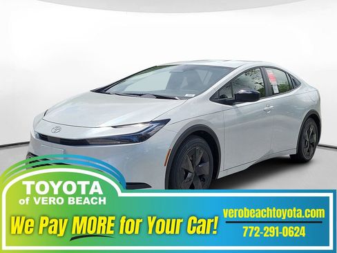 New 2026 Toyota Prius Plug-In Hybrid FWD image 1