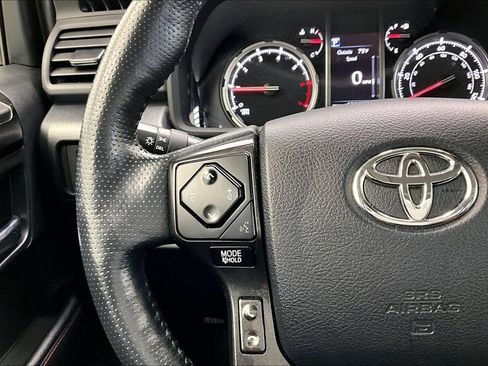 Used 2023 Toyota 4Runner TRD Off-Road Premium w/ Moonroof Package AWD/4WD image 20