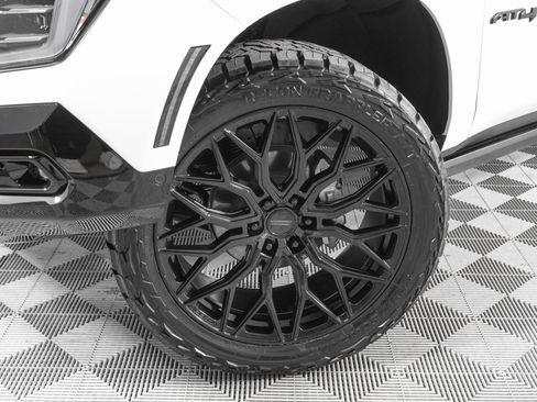 Used 2026 GMC Yukon XL AT4 Ultimate image 34