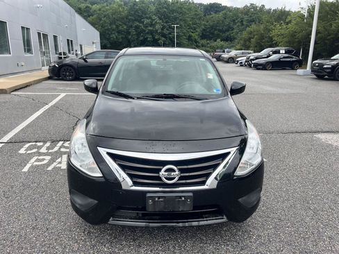 Used 2017 Nissan Versa S Plus FWD image 2