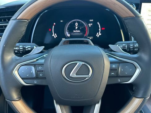 Certified 2024 Lexus RX 350 w/ Luxury Package image 17