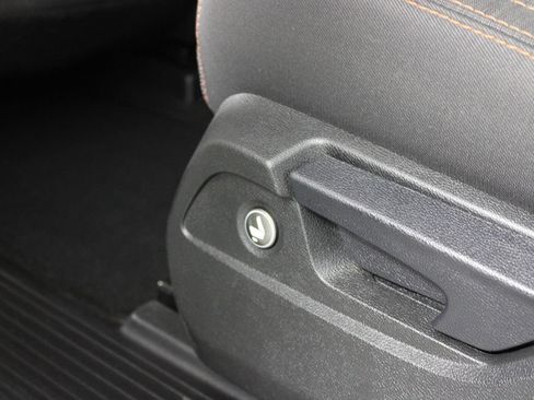 Used 2023 Honda Pilot Sport image 28