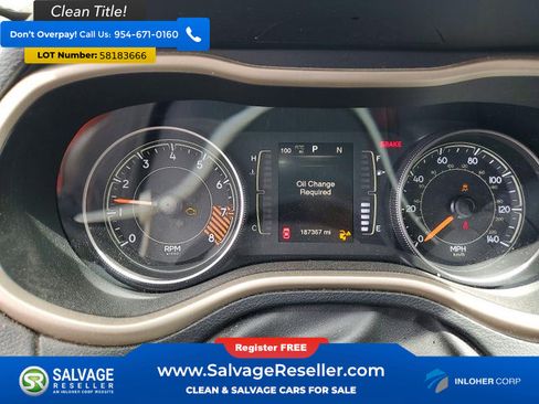 Used 2015 Jeep Cherokee Latitude w/ Cold Weather Group AWD/4WD image 12