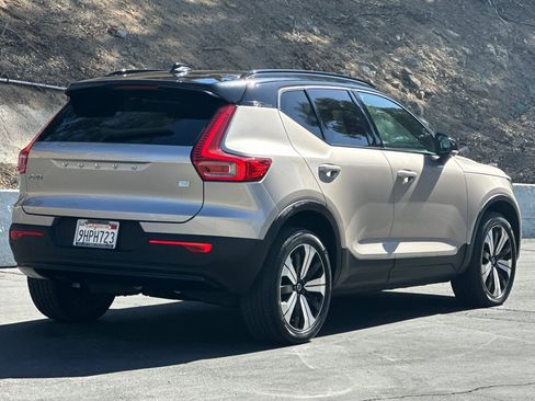 Certified 2023 Volvo XC40 Recharge Plus AWD/4WD image 4