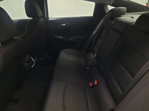 Used 2023 Chevrolet Malibu LT FWD image 18