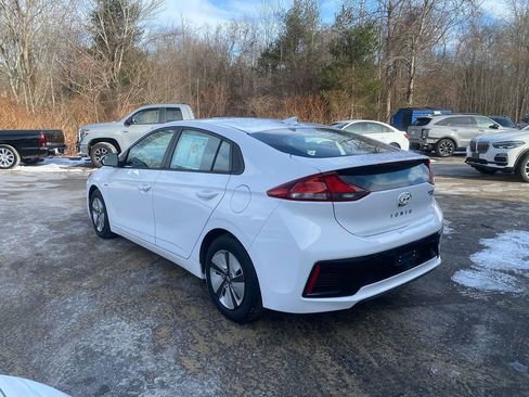 Used 2019 Hyundai Ioniq Blue image 7