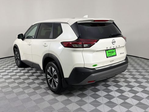 Used 2023 Nissan Rogue SV AWD/4WD image 3