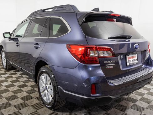 Used 2017 Subaru Outback 2.5i Premium image 20