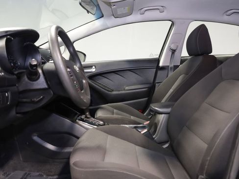 Used 2018 Kia Forte LX w/ LX Rear Camera Package FWD image 12
