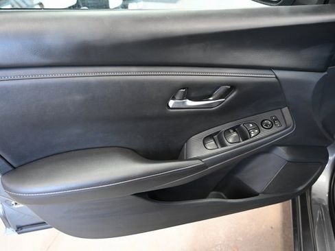 Used 2024 Nissan Sentra SV image 25