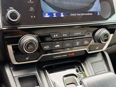 Used 2022 Honda CR-V Touring image 18