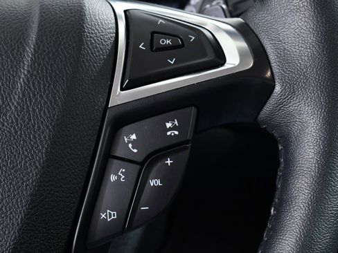 Used 2022 Ford Edge Titanium w/ Class II Trailer Tow Package image 34