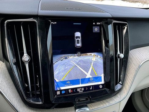 Used 2023 Volvo XC60 B5 Plus w/ Climate Package image 13