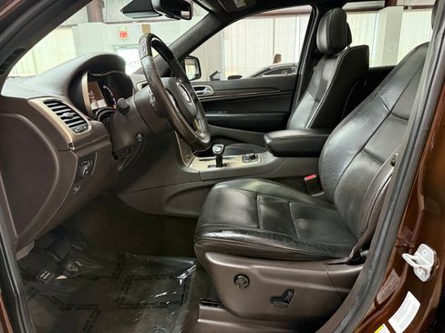 Used 2014 Jeep Grand Cherokee Summit AWD/4WD image 11
