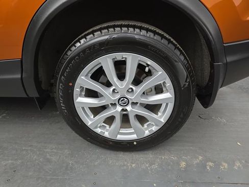 Used 2021 Nissan Rogue Sport SV image 16