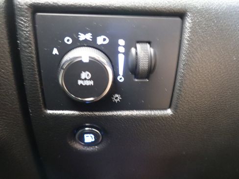 Used 2022 Jeep Grand Cherokee Limited image 33