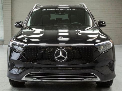 Used 2025 Mercedes-Benz EQB 300 4MATIC image 5