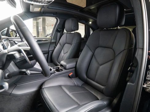 New 2026 Porsche Macan S AWD/4WD image 5