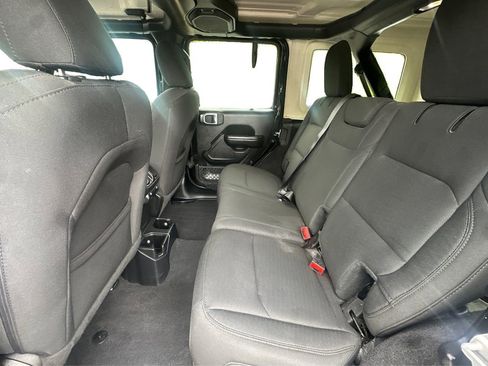 Used 2020 Jeep Wrangler Willys image 10