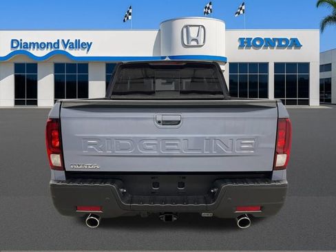 New 2026 Honda Ridgeline Black Edition image 4