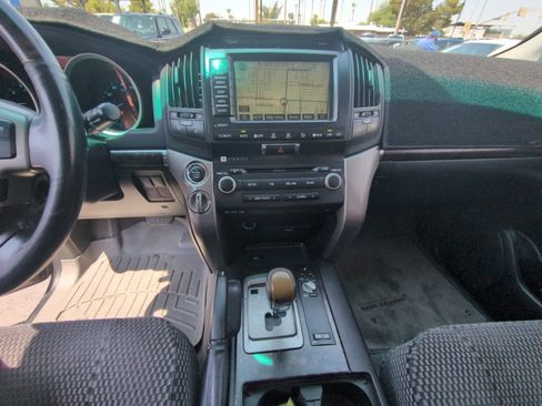 Used 2008 Toyota Land Cruiser w/ Upgrade Pkg AWD/4WD image 15