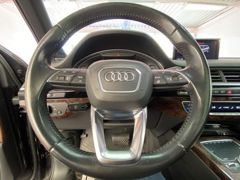 Used 2017 Audi Q7 3.0T Premium Plus AWD/4WD image 31