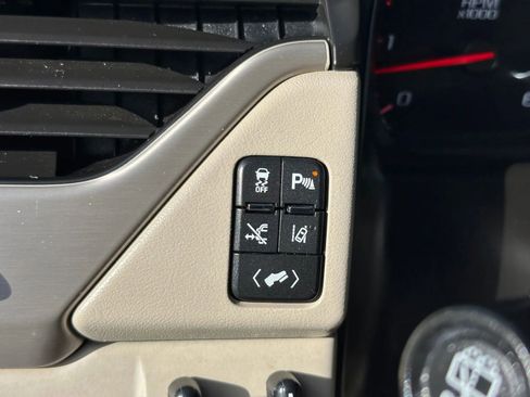 Used 2015 GMC Yukon Denali w/ Touring Package image 45