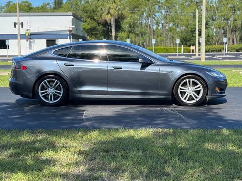 Used 2015 Tesla Model S 85D image 5